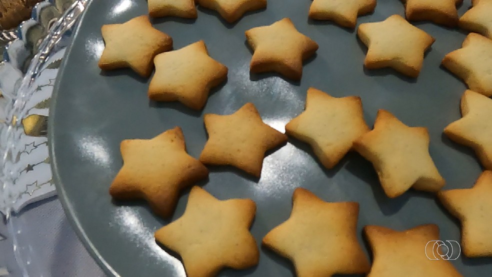 aprenda-a-receita-de-biscoito-amanteigado-de-baunilha-do-jornal-do-campo-passo-a-passo-com-yan-carlo2C-o-confeiteiro