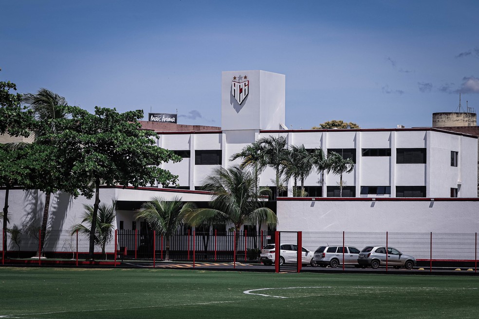 atletico-go-inicia-pre-temporada-de-olho-em-20253A-campeonato-goiano2C-copa-do-brasil-e-serie-b-do-brasileirao