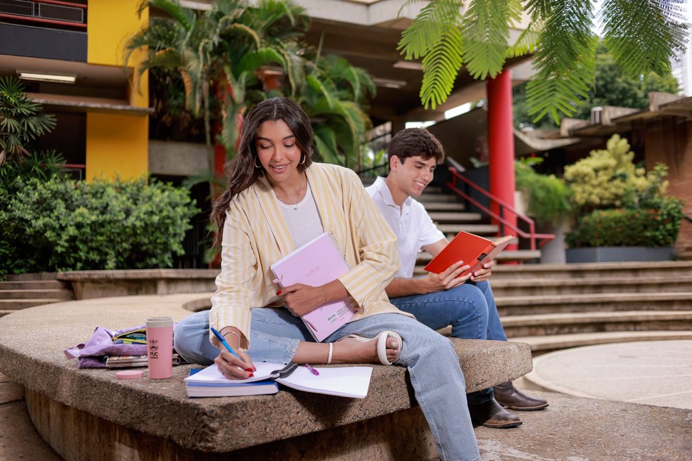 como-funciona-a-nota-de-corte-do-enem-e-como-garantir-sua-vaga-na-universidade-dos-seus-sonhos-saiba-mais-na-puc-goias