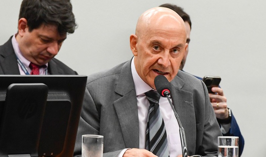 confucio-moura.jpg