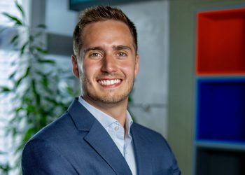 Estagiário da Renner vira assessor e tem R$ 250 mi sob custódia – em apenas 4 anos