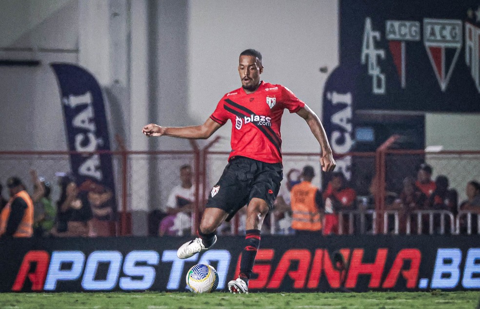 goias-anuncia-contratacao-de-luiz-felipe2C-zagueiro-ex-atletico-go3A-reforco-para-a-defesa-em-2025