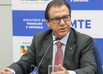Ministro do Trabalho critica política de aumento da Selic