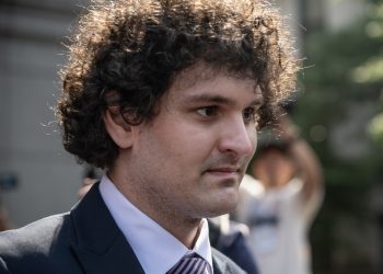 Pais de ex-bilionário da FTX buscam indulto de Trump para filho preso por fraude