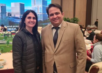 Farra com dinheiro público: viagens internacionais de Vivian Naves custaram R$ 200 mil