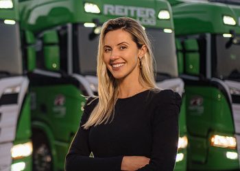 a gigante de logística que começou com um caminhão