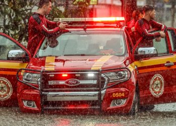 Relatório mundial de direitos humanos cita enchentes no RS como ameaça