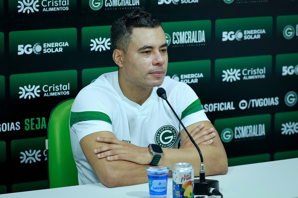 jair-ventura-pede-calma-apos-derrota-do-goias-para-o-goiatuba-no-goianao