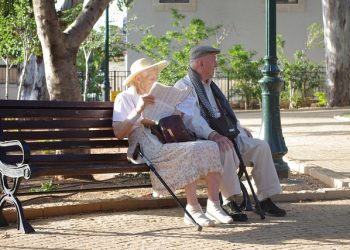 Seguros em alta entre os 50+ incluem proteção da renda e serviços para o lar