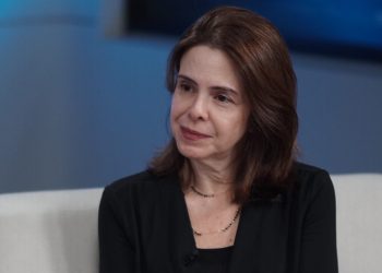 Cortes de juros antes do tempo e pressão no BC são riscos para macroeconomia em 2025