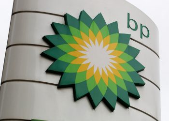 BP corta investimentos em energia renovável e redireciona foco para petróleo e gás