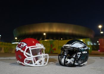 Apostas beiram US$ 1,4 bi na final da NFL; jogo é neste domingo