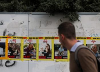 Hamas diz que devolverá corpos de família-símbolo do atentado de 7/10 em Israel