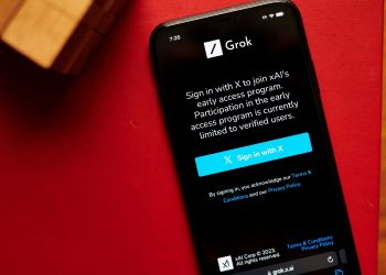 Musk desafia OpenAI e lança Grok-3, dez vezes mais potente