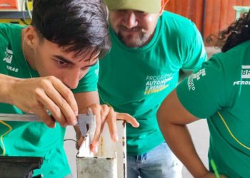 Petrobras faz parceria com governo para capacitar famílias do CadÚnico