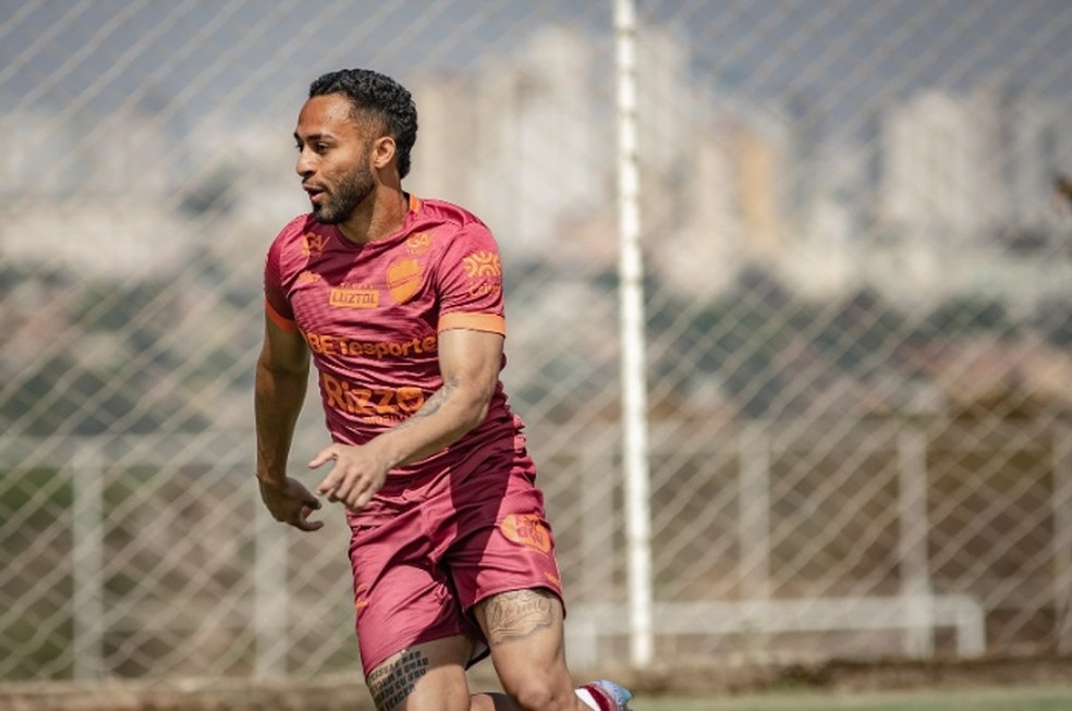 gabriel-silva-retorna-ao-vila-nova-para-reforcar-equipe-na-reta-final-do-campeonato-goiano