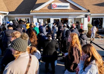 Taxa de desemprego, reação ao balanço da Petrobras, PIB dos EUA e mais