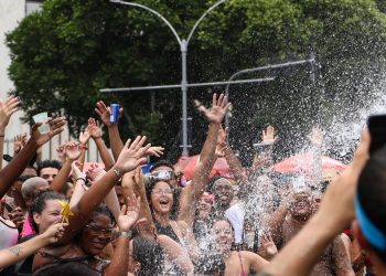 Celular no carnaval: saiba como proteger dados em caso de furto