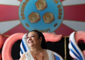 Campeã de SP, Rosas de Ouro é presidida há 22 anos por uma mulher