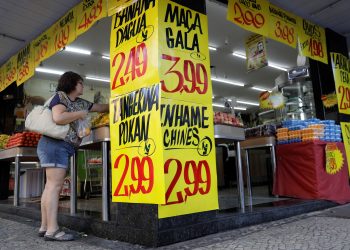 Resultado primário e varejo no Brasil, confiança do consumidor nos EUA e mais