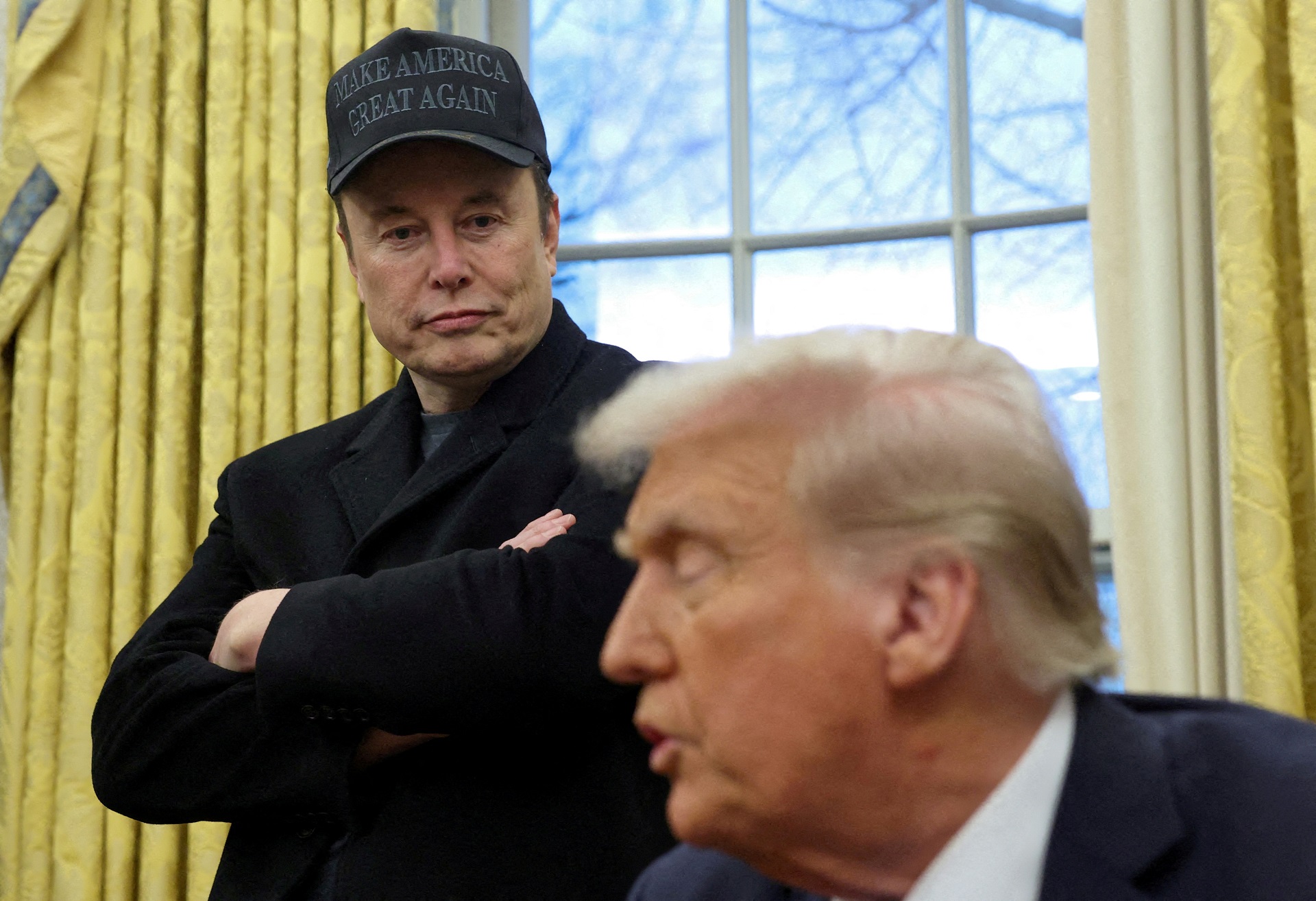 2025-02-25T000434Z_1_LYNXNPEL1O000_RTROPTP_4_EUA-TRUMP-AGENCIA-MUSK.jpg