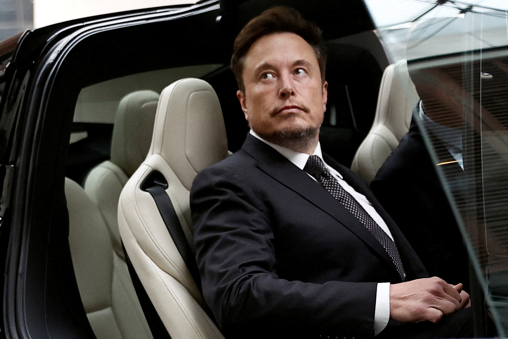 2025-03-21T014716Z_1599617513_RC2C91AB8SBP_RTRMADP_3_USA-TRUMP-MUSK-CHINA.jpg