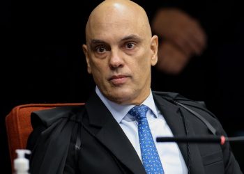 Moraes vota para que Bolsonaro seja réu por tentativa de golpe Agência Brasil