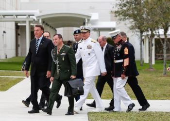 STF começa nesta 3ª julgamento que pode tornar Bolsonaro réu; entenda o processo