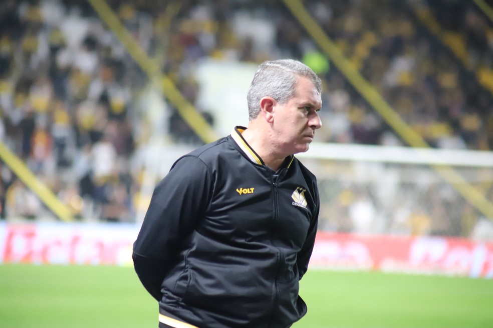 claudio-tencati-retorna-ao-atletico-go-em-meio-a-desafios3A-substituir-guanaes-e-buscar-sucesso-na-temporada