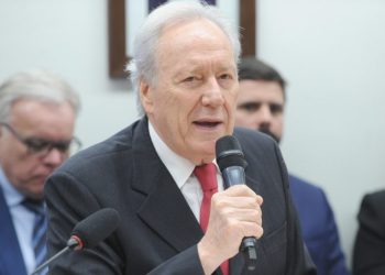 Comissões da Câmara convidarão 13 ministros para participar de audiências públicas – Notícias