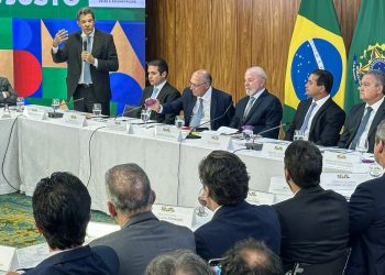 Lula entrega projeto de isenção de IR para quem ganha até R$ 5 mil
