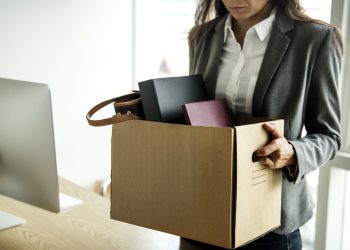 Foi demitido? Veja como declarar FGTS, seguro-desemprego e rescisão no IR