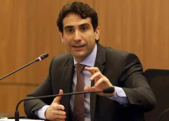 Risco de crédito é significativamente maior para apostadores em bets, diz Galípolo