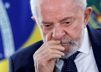 Deputados da base de Lula São 56% das assinaturas de pedido de urgência