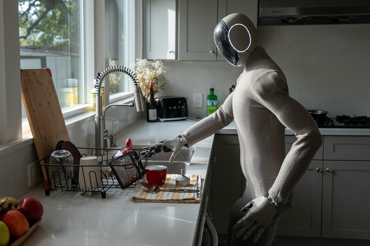 HUMANOID-ROBOTS-ADV06-2.jpg