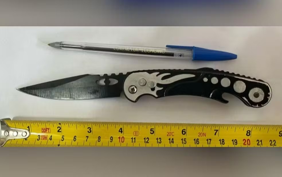 adolescente-que-esfaqueou-professor-e-apreendida-pela-policia-em-goias