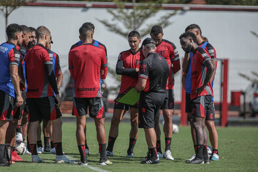 atletico-go-sem-leo-naldi3A-mudancas-e-expectativas-para-enfrentar-o-amazonas-neste-domingo