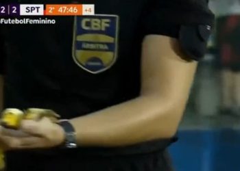 Racismo no futebol cresce, apesar de campanhas, alerta Observatório