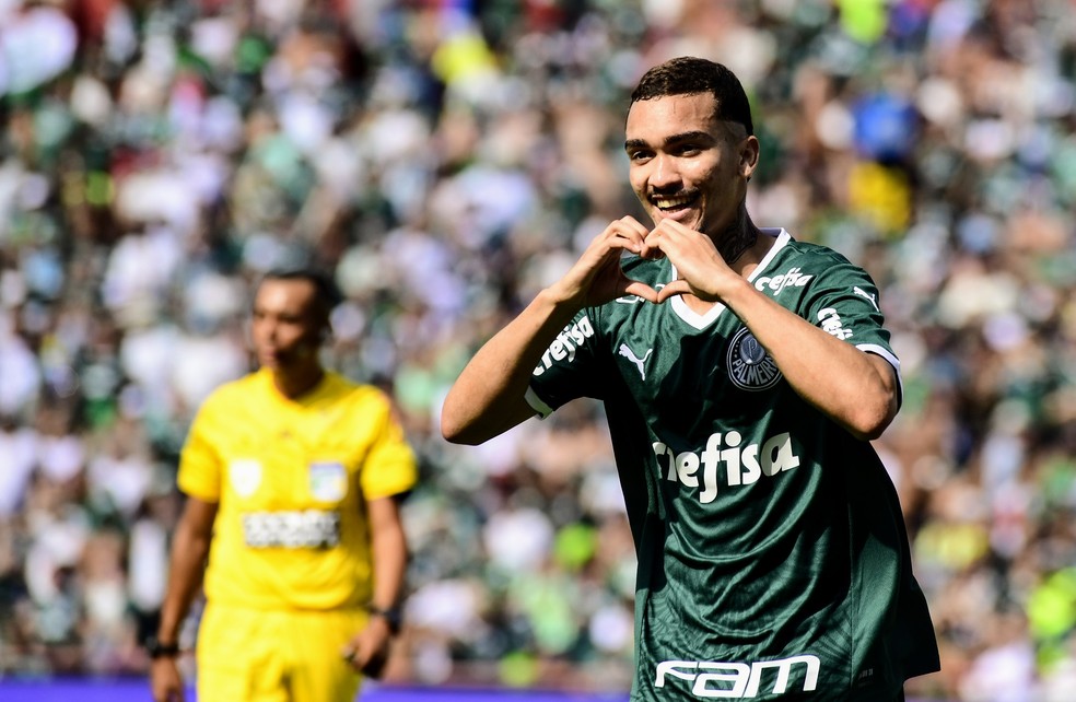 de-oficializa-contratacao-do-jovem-atacante-ruan-ribeiro2C-ex-palmeiras2C-por-dois-anos.-jovem-talento-chega-para-reforcar-o-tigre
