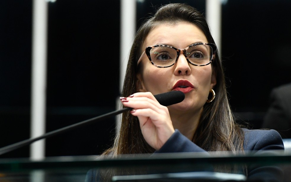 deputada-federal-denuncia-marido-por-agressao3A-superacao-e-busca-por-justica-pelas-mulheres