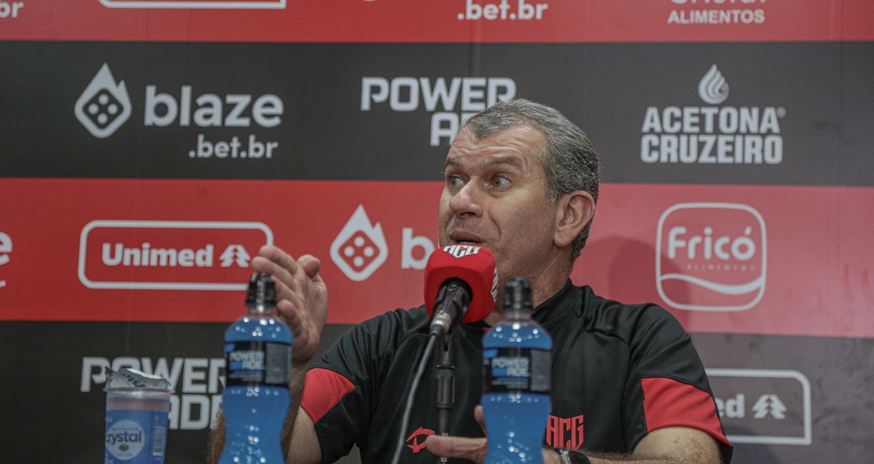 desempenho-do-atletico-de-na-derrota-para-a-ferroviaria-e-criticado-pelo-tecnico-claudio-tencati