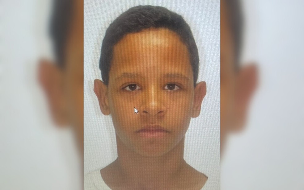 jovem-morre-afogado-apos-queda-de-moto-aquatica-no-lago-corumba-iv