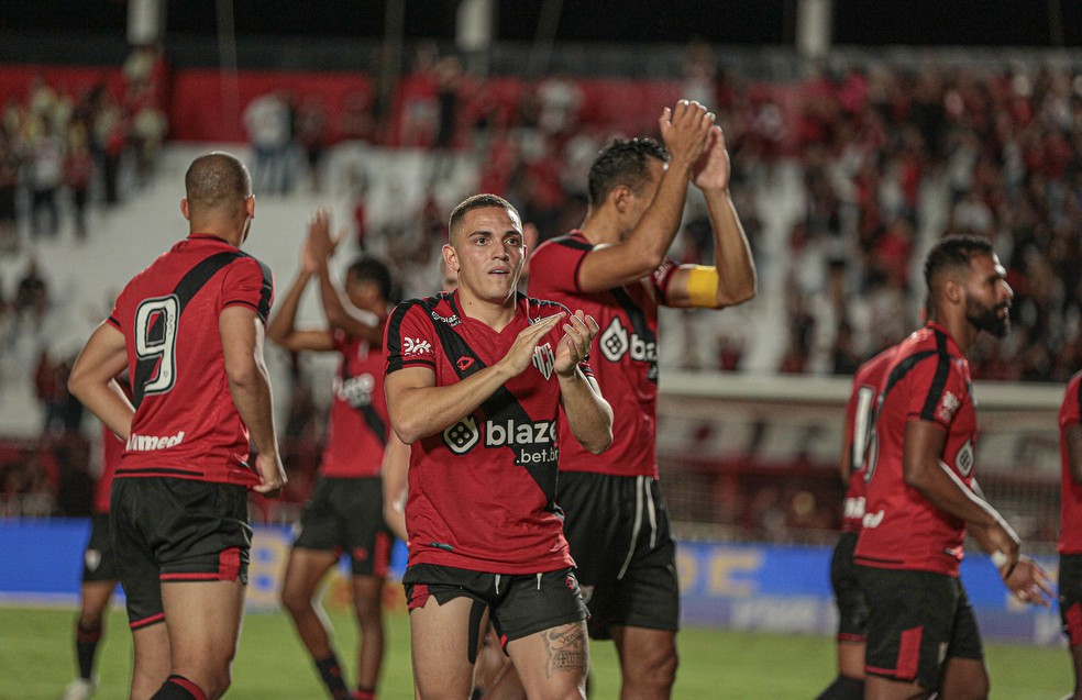 marcelinho-elogia-reacao-do-atletico-go-e-projeta-confronto-contra-botafogo-sp