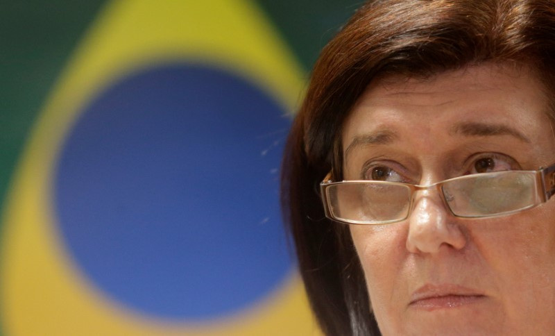 2025-04-07T214156Z_1_LYNXNPEL360Z4_RTROPTP_3_PETROBRAS-CEO-CHAMBRIARD.jpg