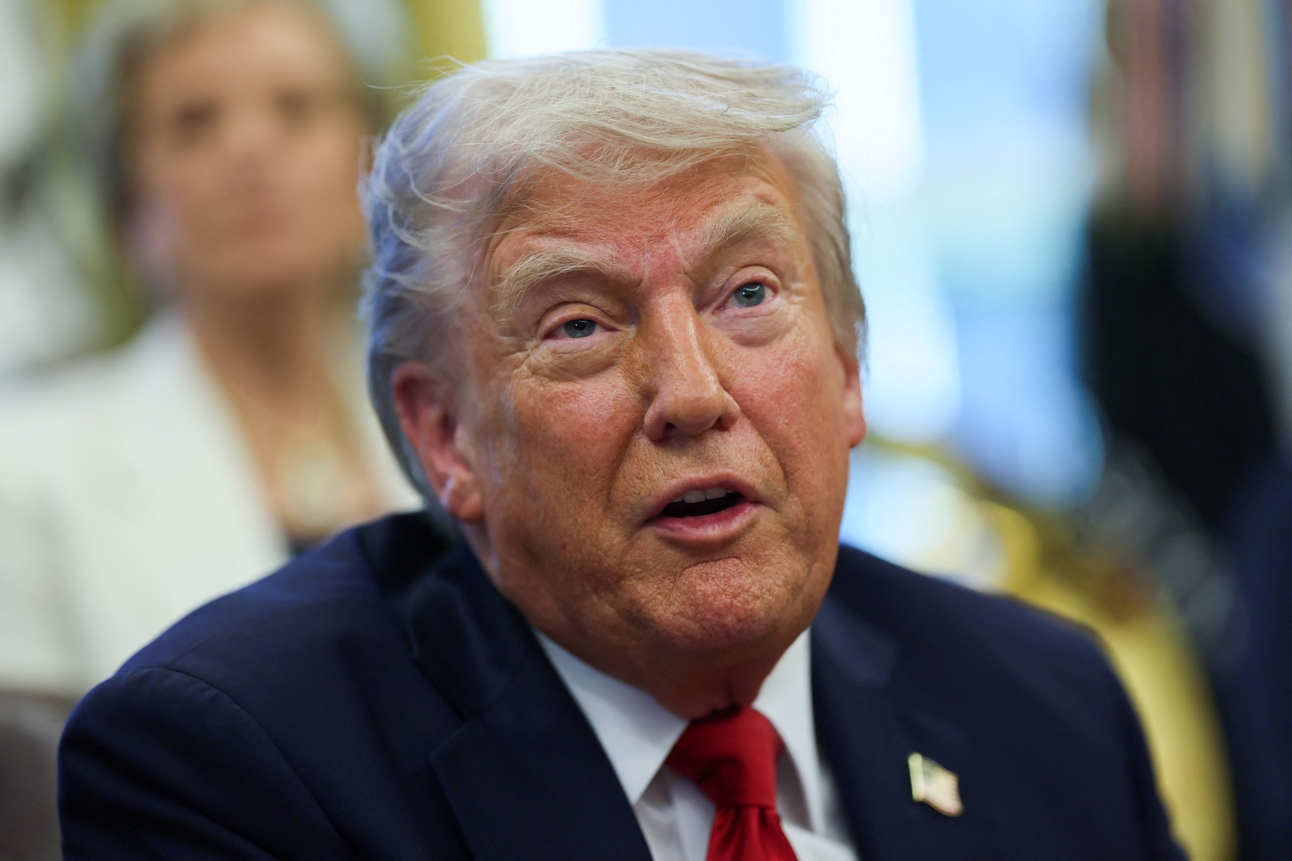 2025-04-23T235515Z_1_LYNXMPEL3M1A6_RTROPTP_4_USA-TRUMP.jpg
