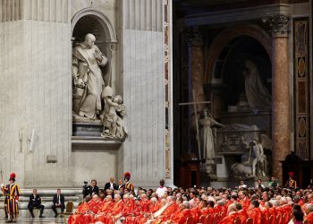 o que acontece dentro da Capela Sistina? Entenda como funciona a votação