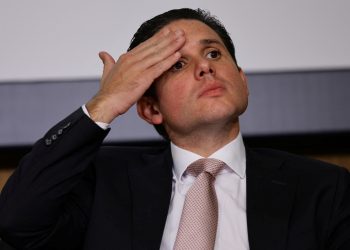 Oposição pressiona Motta para frear STF e criar comissão sobre regulação das redes