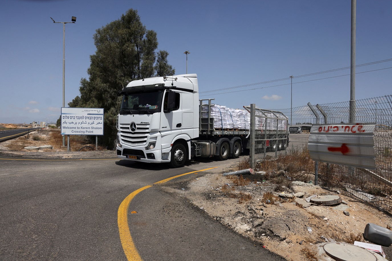 2025-05-19T151511Z_544654478_RC2VKEAMSWJH_RTRMADP_3_ISRAEL-PALESTINIANS-GAZA-EXIT.jpg