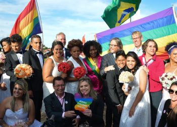 Casamento entre mulheres cresce 5,9% e é recorde em 2023, mostra IBGE