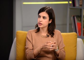 ‘Quem não tem culpa no cartório tem que defender a CPMI do INSS’, diz Tabata Amaral